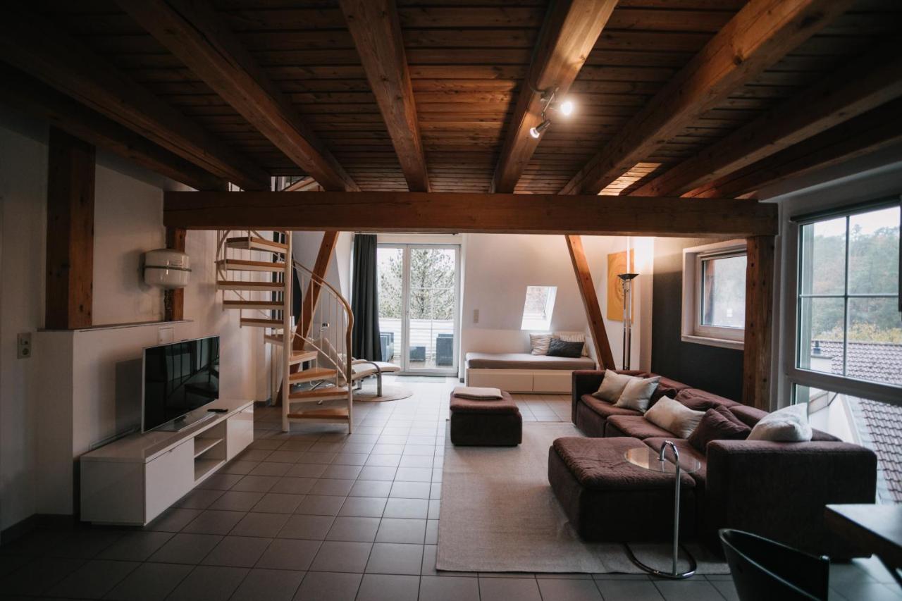 שוואבאך Eigenes Maisonettehaus In Idyllischer Lage Mit Balkon, Nahe Messe, 24H Self-Check In, Gratis Parken מראה חיצוני תמונה