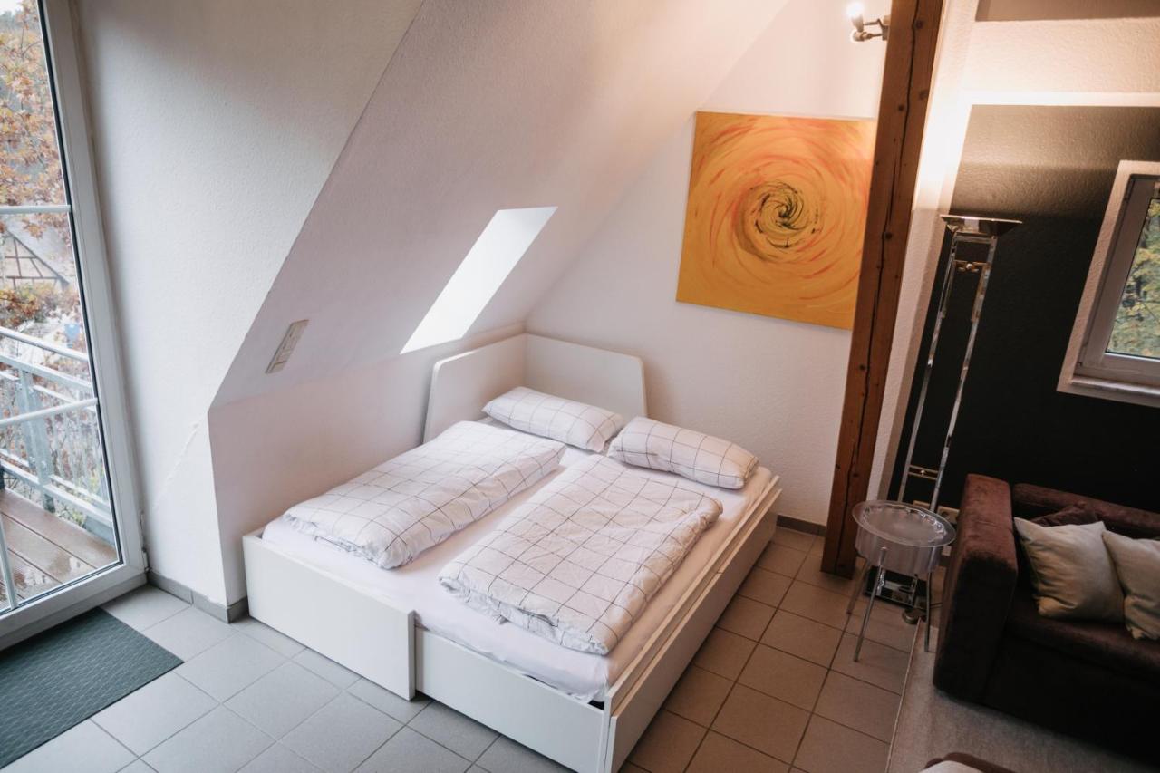 שוואבאך Eigenes Maisonettehaus In Idyllischer Lage Mit Balkon, Nahe Messe, 24H Self-Check In, Gratis Parken מראה חיצוני תמונה