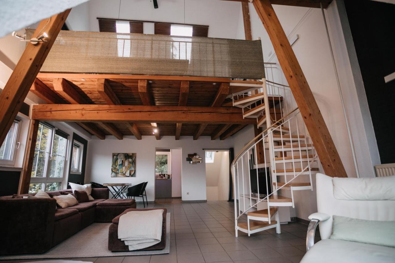 שוואבאך Eigenes Maisonettehaus In Idyllischer Lage Mit Balkon, Nahe Messe, 24H Self-Check In, Gratis Parken מראה חיצוני תמונה