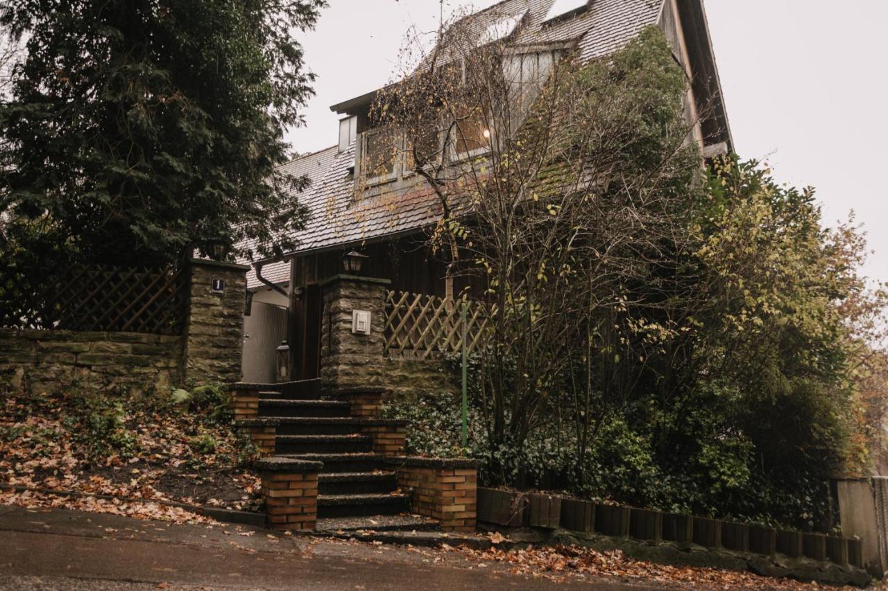 שוואבאך Eigenes Maisonettehaus In Idyllischer Lage Mit Balkon, Nahe Messe, 24H Self-Check In, Gratis Parken מראה חיצוני תמונה