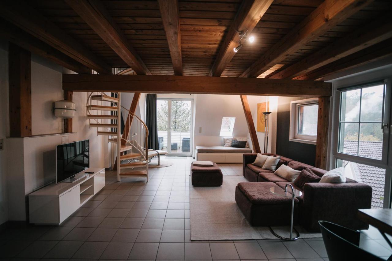 שוואבאך Eigenes Maisonettehaus In Idyllischer Lage Mit Balkon, Nahe Messe, 24H Self-Check In, Gratis Parken מראה חיצוני תמונה