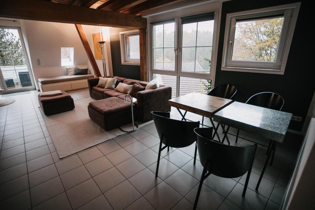שוואבאך Eigenes Maisonettehaus In Idyllischer Lage Mit Balkon, Nahe Messe, 24H Self-Check In, Gratis Parken מראה חיצוני תמונה