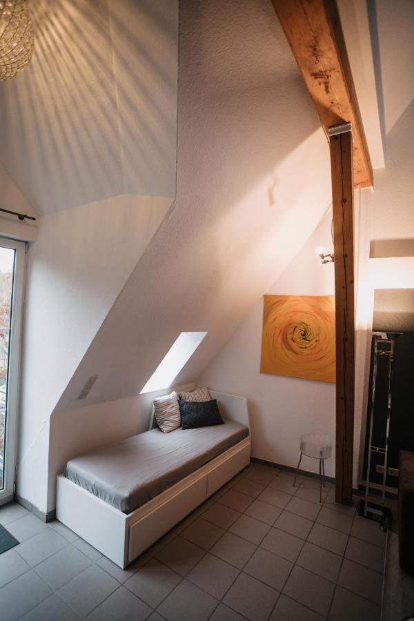 שוואבאך Eigenes Maisonettehaus In Idyllischer Lage Mit Balkon, Nahe Messe, 24H Self-Check In, Gratis Parken מראה חיצוני תמונה