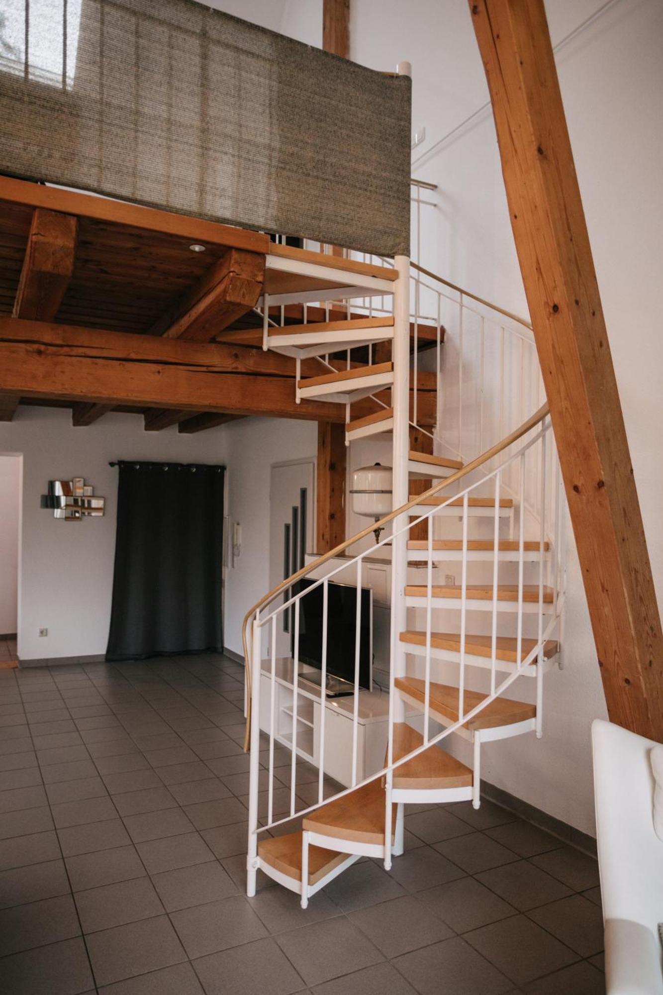 שוואבאך Eigenes Maisonettehaus In Idyllischer Lage Mit Balkon, Nahe Messe, 24H Self-Check In, Gratis Parken מראה חיצוני תמונה